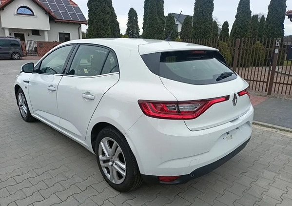 Renault Megane cena 29600 przebieg: 110000, rok produkcji 2019 z Skawina małe 106